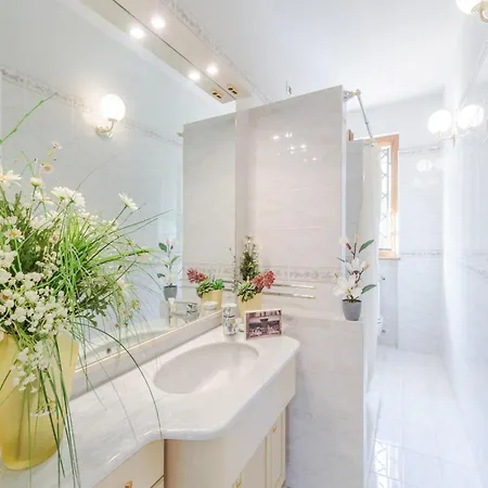 In Marina Near The Marina di Pietrasanta