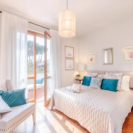 In Marina Near The Marina di Pietrasanta